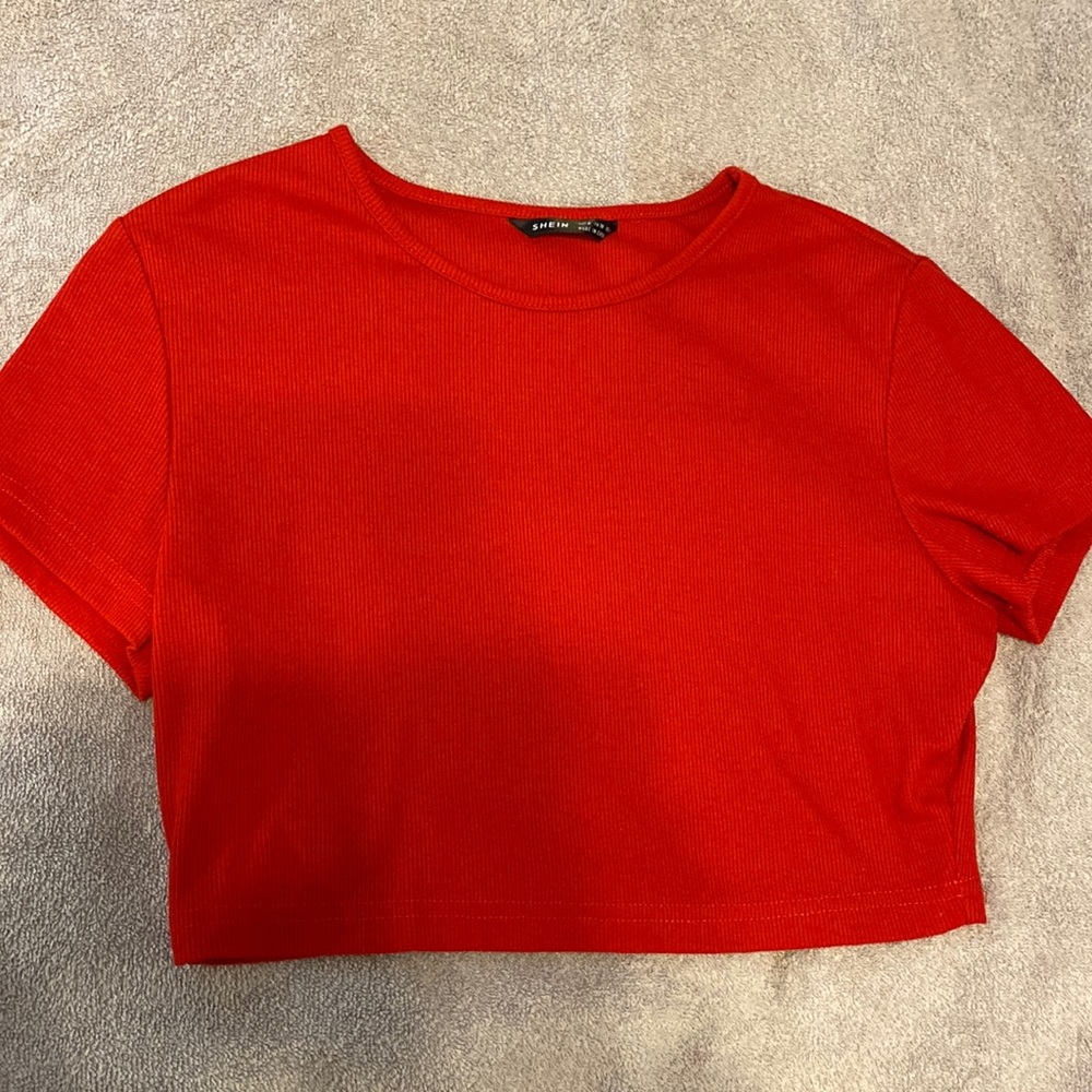 crop top